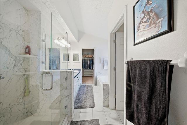 6804 MIRROR LAKE AVENUE, Tampa, FL 33634