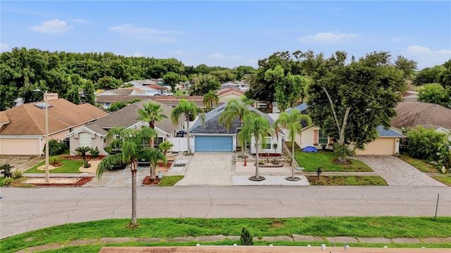 6804 MIRROR LAKE AVENUE, Tampa, FL 33634