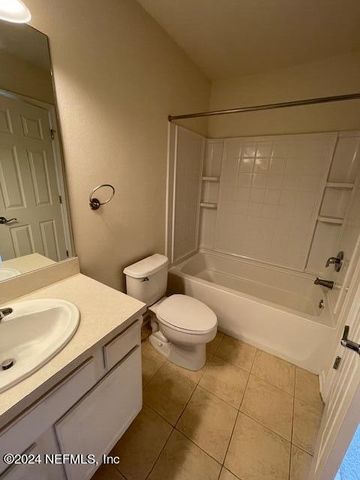 13475 STONE POND Drive, Jacksonville, FL 32224