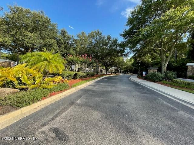 13475 STONE POND Drive, Jacksonville, FL 32224