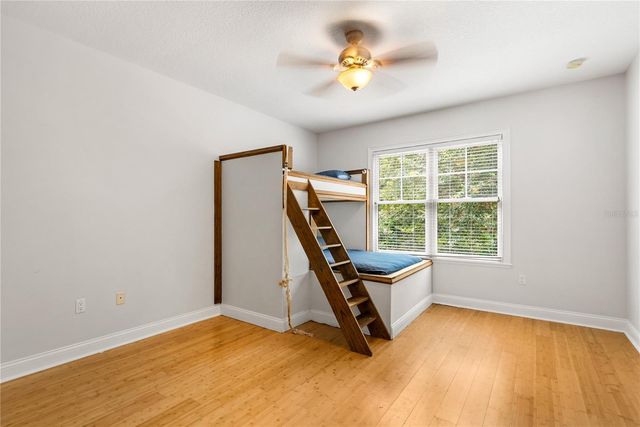 11067 NW 18TH ROAD, Gainesville, FL 32606