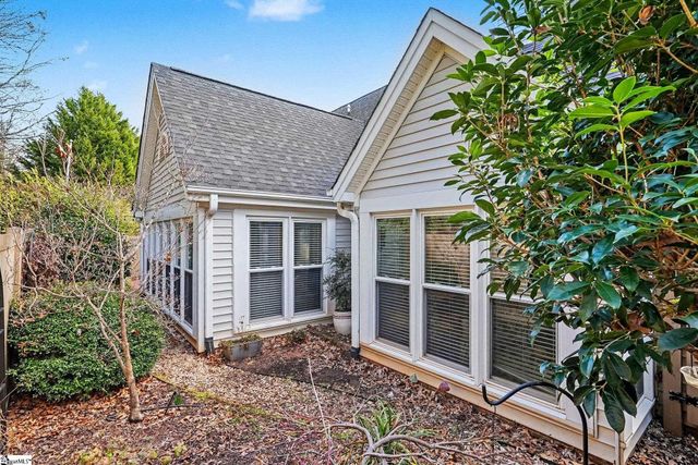 139 Forest Lake Drive, Simpsonville, SC 29681