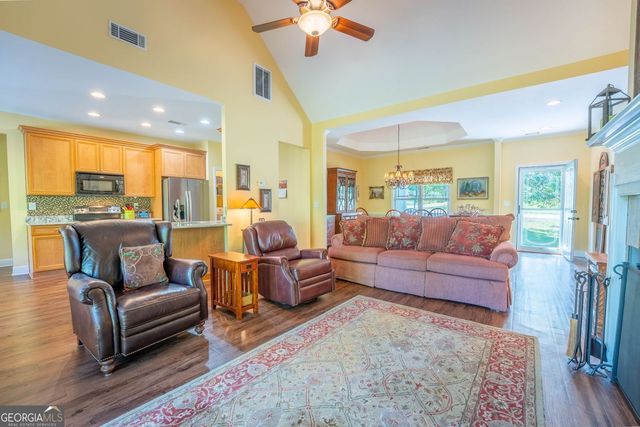 190 Towerview Circle, Mount Airy, GA 30563
