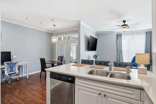 130 River Landing Drive 3111, Charleston, SC 29492