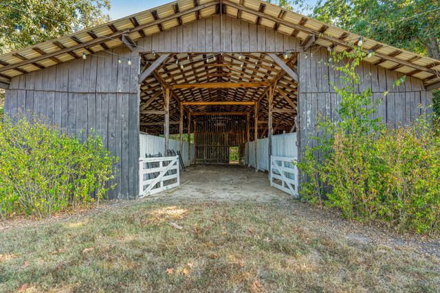 7317 Sugar Camp Hollow Rd, Fairview, TN 37062