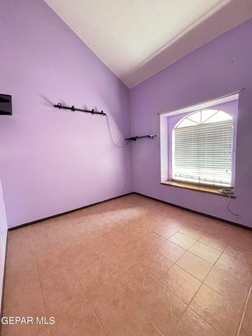 10960 Ernie Banks Drive, El Paso, TX 79934