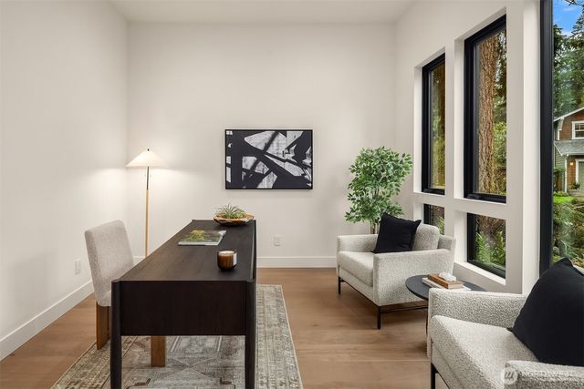 10656 Woodhaven Lane, Bellevue, WA 98004