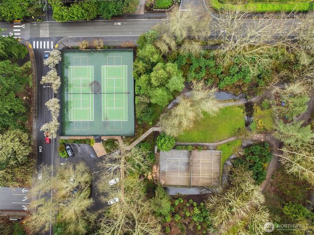 10656 Woodhaven Lane, Bellevue, WA 98004