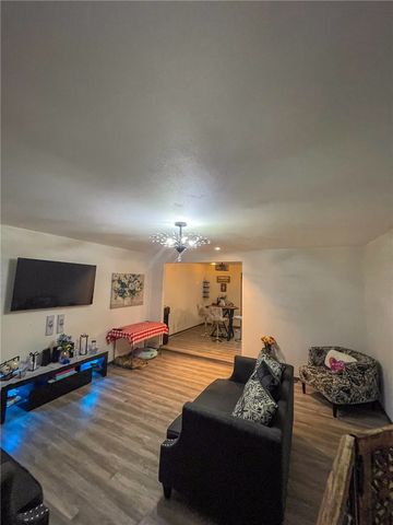 1506 Elvira St, Alice, TX 78332