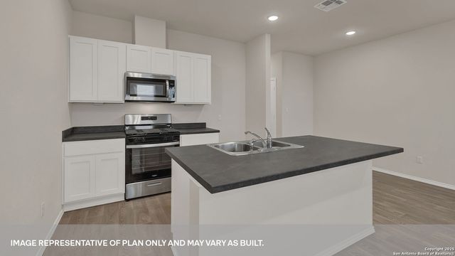 213 VARNER, Maxwell, TX 78656
