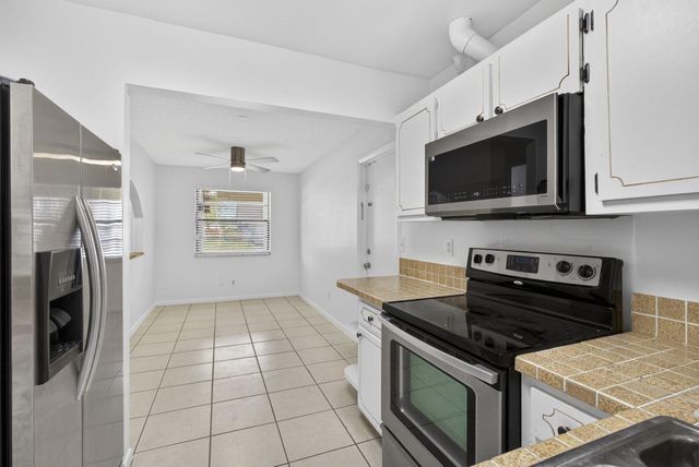 11925 Suellen Circle, Wellington, FL 33414