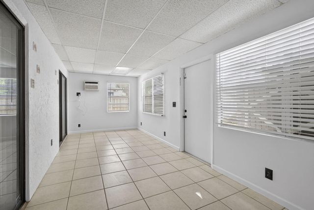 11925 Suellen Circle, Wellington, FL 33414