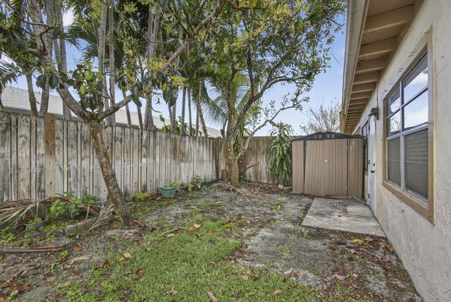 11925 Suellen Circle, Wellington, FL 33414