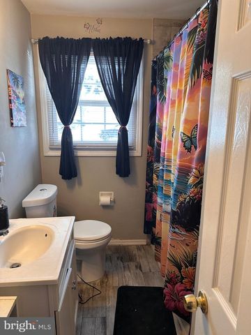 140 PETERSON, Woodbury, NJ 08096