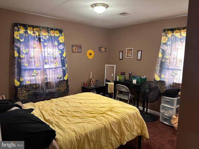 140 PETERSON, Woodbury, NJ 08096