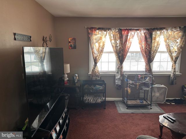 140 PETERSON, Woodbury, NJ 08096