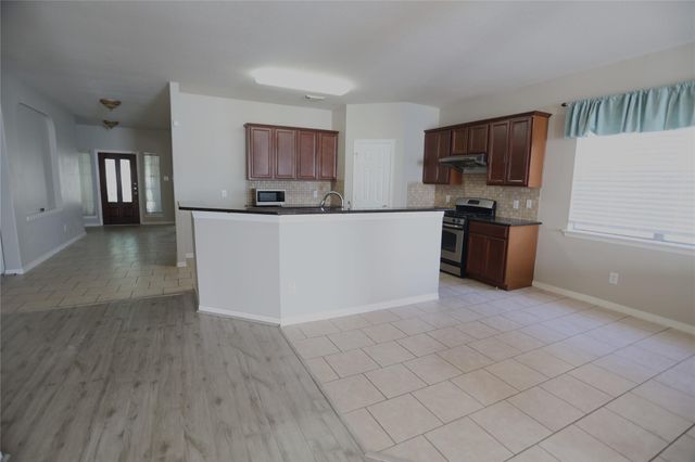 5547 Linden Rose Lane, Sugar Land, TX 77479