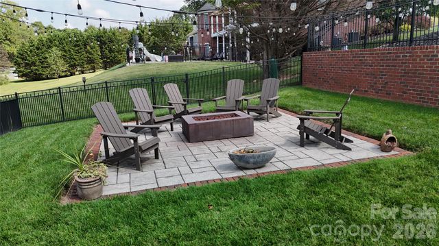 2400 Carriage Lane, Lincolnton, NC 28092