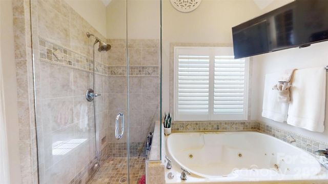 2400 Carriage Lane, Lincolnton, NC 28092