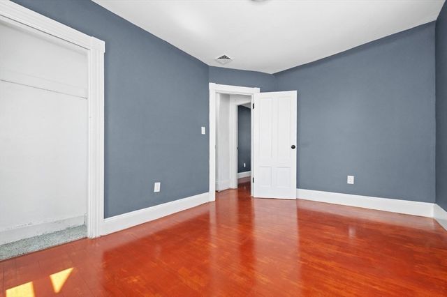 61 S Kimball St, Haverhill, MA 01835