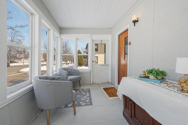 724 MAIN STREET, Neenah, WI 54956