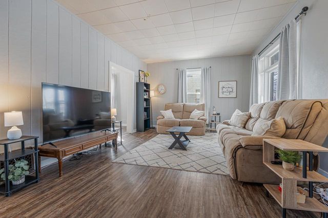 724 MAIN STREET, Neenah, WI 54956