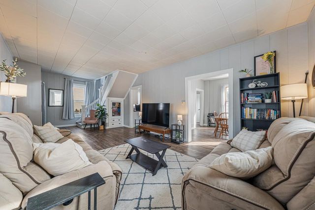 724 MAIN STREET, Neenah, WI 54956