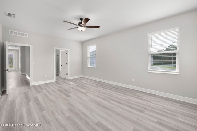 372 Croquet Avenue NE, Palm Bay, FL 32907