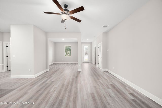 372 Croquet Avenue NE, Palm Bay, FL 32907