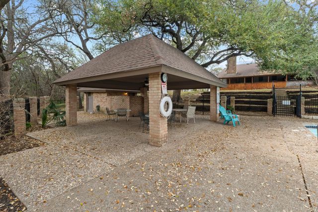 2528 Stoutwood CIR, Austin, TX 78745