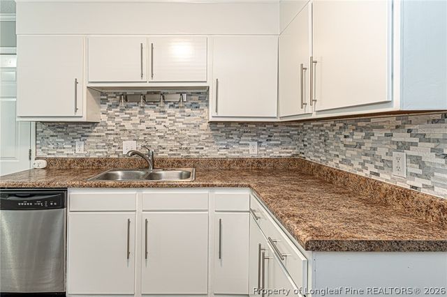 2122 Birchcreft Drive, Fayetteville, NC 28304