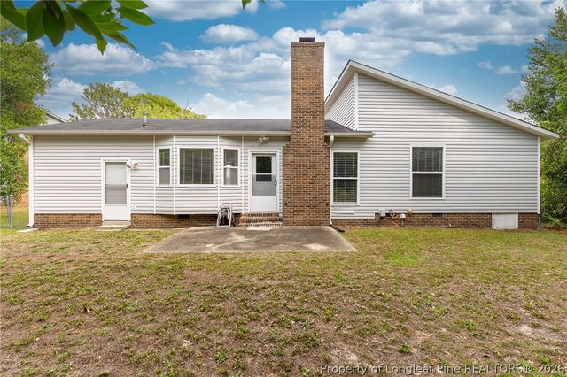 2122 Birchcreft Drive, Fayetteville, NC 28304