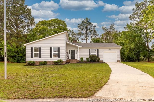 2122 Birchcreft Drive, Fayetteville, NC 28304