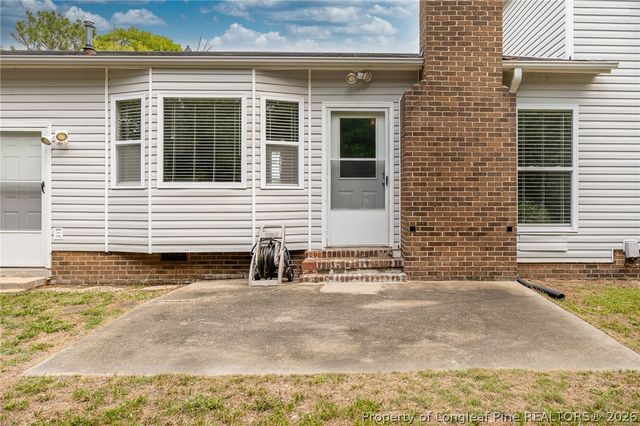 2122 Birchcreft Drive, Fayetteville, NC 28304