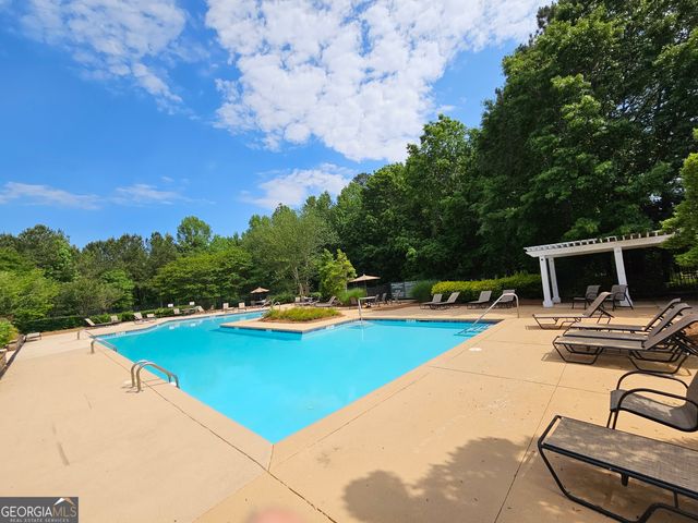 166 Brookview Drive, Newnan, GA 30265