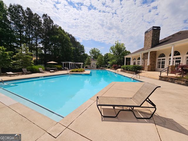 166 Brookview Drive, Newnan, GA 30265