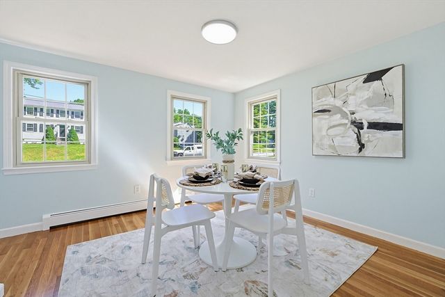 3 Gwynne Rd, Franklin, MA 02038