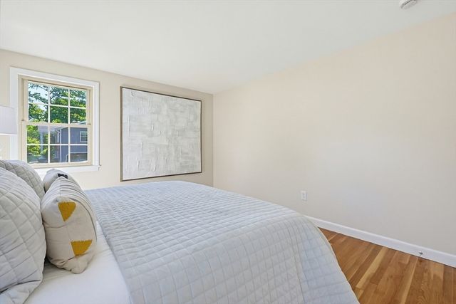 3 Gwynne Rd, Franklin, MA 02038