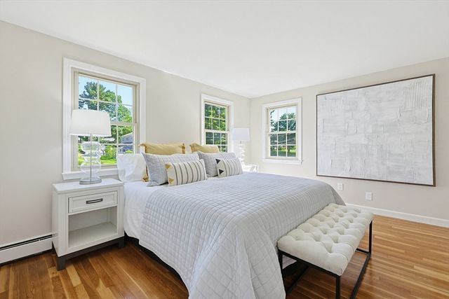 3 Gwynne Rd, Franklin, MA 02038