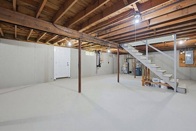 3 Gwynne Rd, Franklin, MA 02038