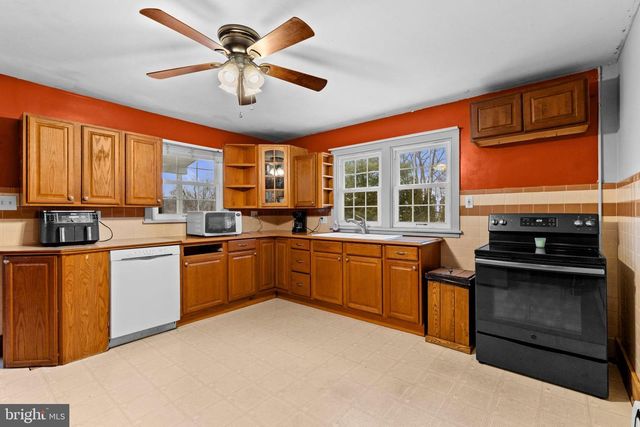 6036 STATE ROUTE 209, Lykens, PA 17048