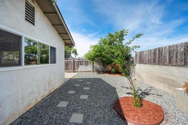 680 Arthur Avenue, Oceanside, CA 92057