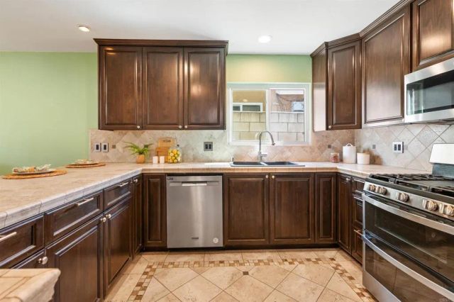680 Arthur Avenue, Oceanside, CA 92057