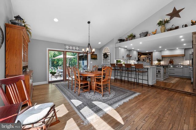 460 WELLS RD, Doylestown, PA 18901