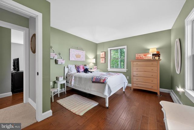 460 WELLS RD, Doylestown, PA 18901