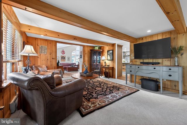 460 WELLS RD, Doylestown, PA 18901