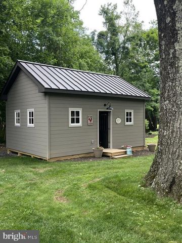 460 WELLS RD, Doylestown, PA 18901