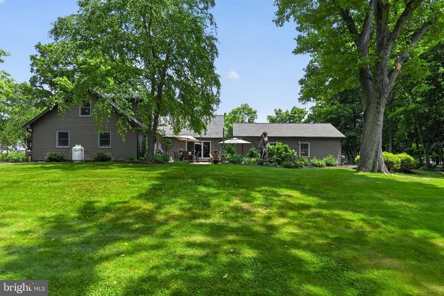 460 WELLS RD, Doylestown, PA 18901