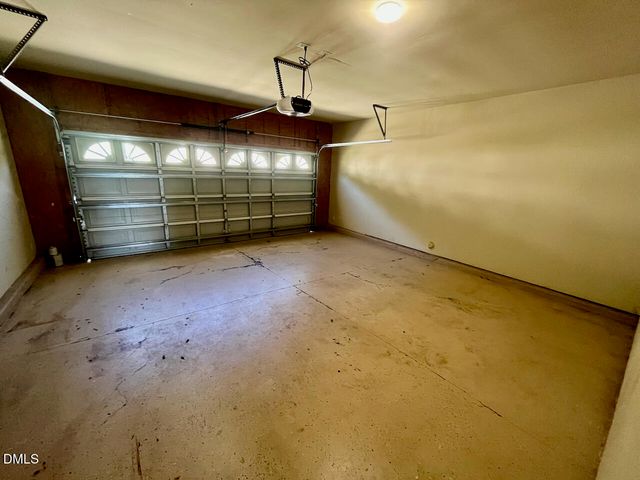2932 Glade Aster Court, Raleigh, NC 27604