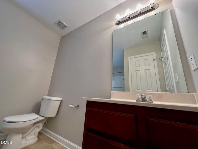 2932 Glade Aster Court, Raleigh, NC 27604